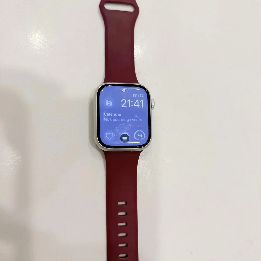Apple Watch Series 9 45mm Large Starlight Excellent Maroon Silicone Band